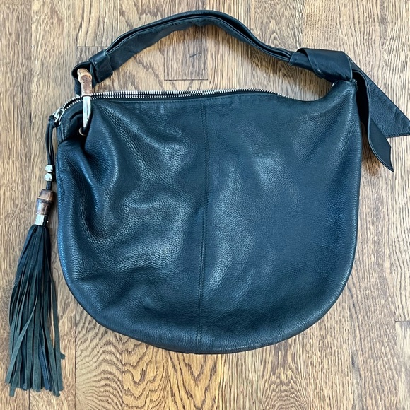 Black leather Gucci slouchy bamboo jungle hobo with tassel - Picture 3 of 14